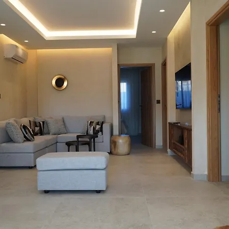 Utopia Luxury *